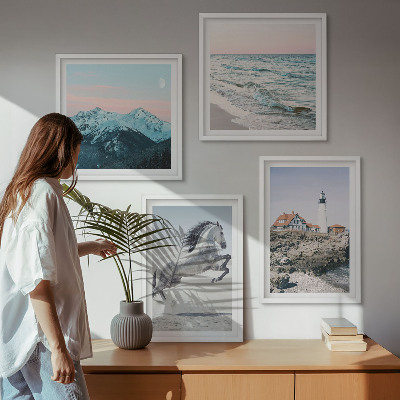 Ensemble de 4 tableaux Chevaux, mouvement, plage, phare, montagnes