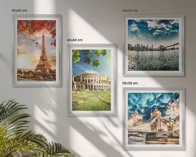 Ensemble de 4 tableaux représentant des monuments d'Europe aux couleurs chaudes