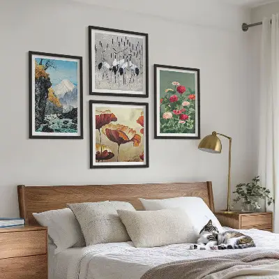 Ensemble de 4 tableaux représentant des montagnes, une cascade, des oiseaux et des fleurs