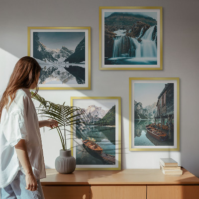 Ensemble de 4 tableaux Reflets des bateaux sur les lacs de montagne