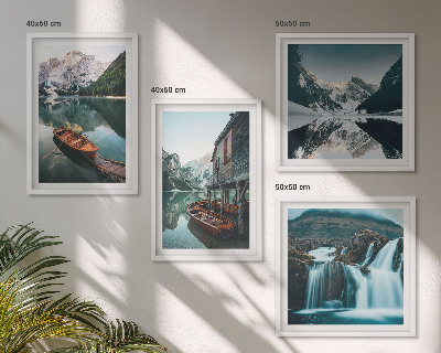 Ensemble de 4 tableaux Reflets des bateaux sur les lacs de montagne