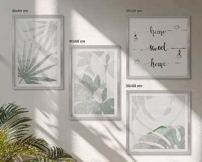 Polyptyque z cadres Les feuilles des plantes sont gris verdâtre.