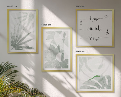 Polyptyque z cadres Les feuilles des plantes sont gris verdâtre.