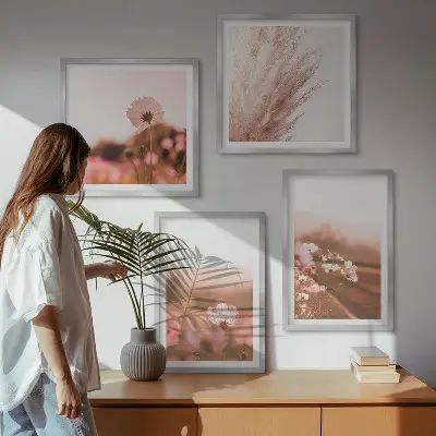 Ensemble de 4 tableaux représentant des fleurs sauvages dans des prairies en été