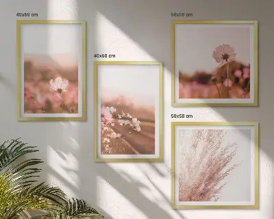 Ensemble de 4 tableaux représentant des fleurs sauvages dans des prairies en été