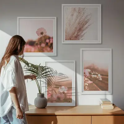 Ensemble de 4 tableaux représentant des fleurs sauvages dans des prairies en été