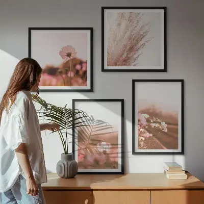 Ensemble de 4 tableaux représentant des fleurs sauvages dans des prairies en été