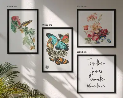 Ensemble de 4 tableaux représentant des fleurs, des papillons et des oiseaux dans des tons pastel