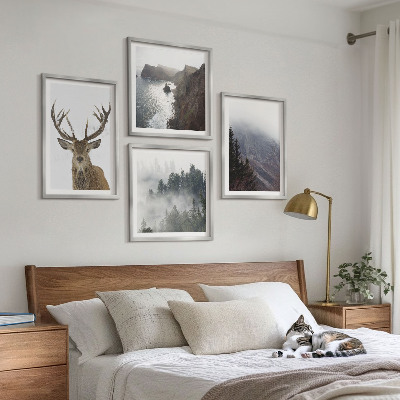 Mur de tableaux Paysage de montagne brouillard cerf