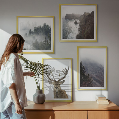 Mur de tableaux Paysage de montagne brouillard cerf