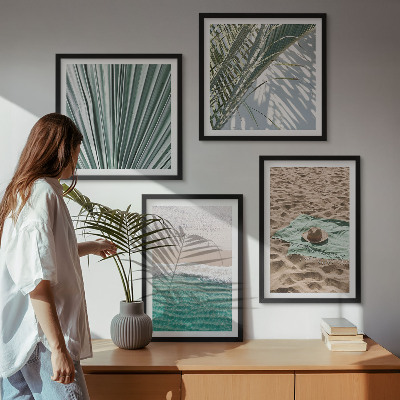 Ensemble de 4 tableaux Vue sur la plage et la mer pendant les vacances