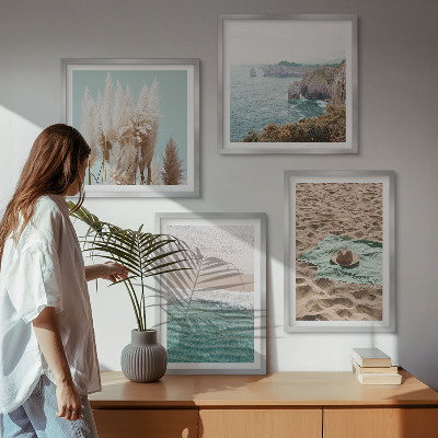 Mur de tableaux Chapeau en herbe sur les vagues de la plage