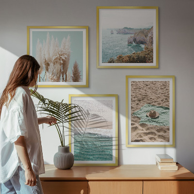 Mur de tableaux Chapeau en herbe sur les vagues de la plage