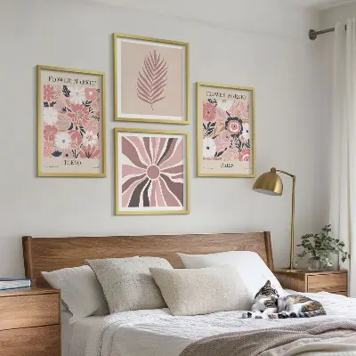 Ensemble de 4 tableaux avec motifs floraux, feuilles et géométriques