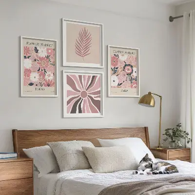 Ensemble de 4 tableaux avec motifs floraux, feuilles et géométriques