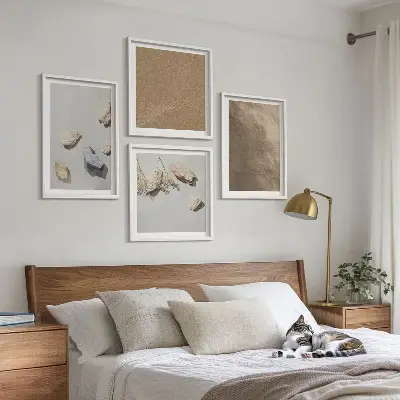 Ensemble de 4 tableaux représentant des structures naturelles de galets de plage