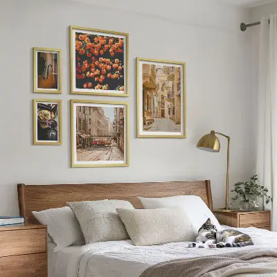 Tableau de décoration murale représentant des rues charmantes aux saveurs variées