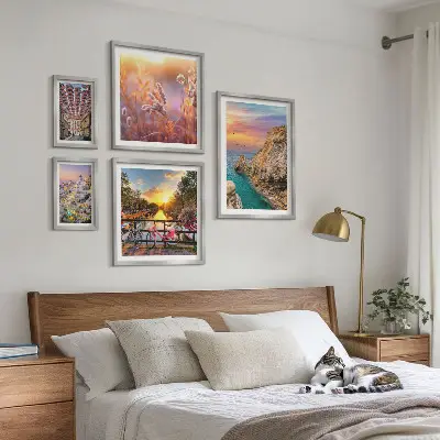 Lot de tableaux encadrés représentant des paysages côtiers d'Europe