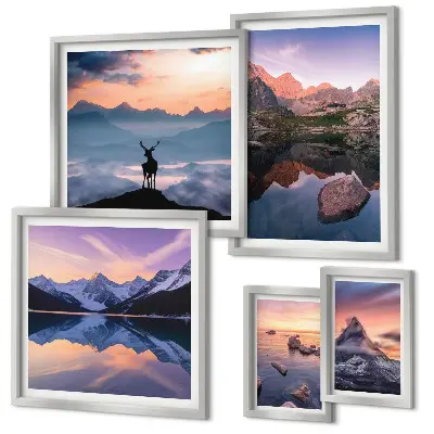 Lot de tableaux encadrés représentant des reflets du coucher de soleil sur les montagnes