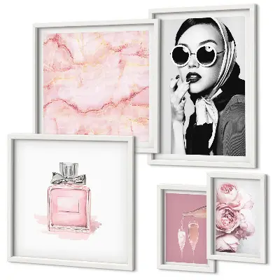 Lot de tableaux encadrés avec des touches élégantes de rose