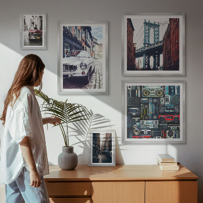 Ensemble de 5 tableaux Voitures élégantes et architecture urbaine
