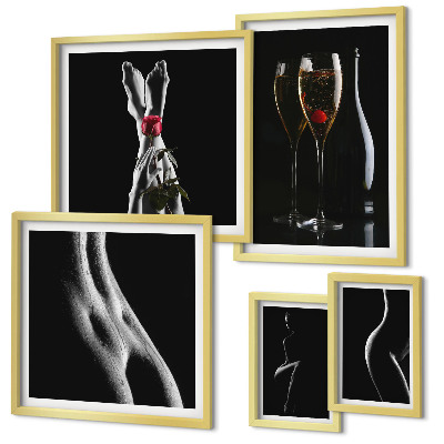 Lot de tableaux encadrés Des accents modernes et élégants, noirs et rouges.
