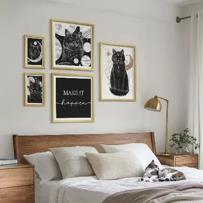 Lot de tableaux encadrés motif chats noirs style bohème