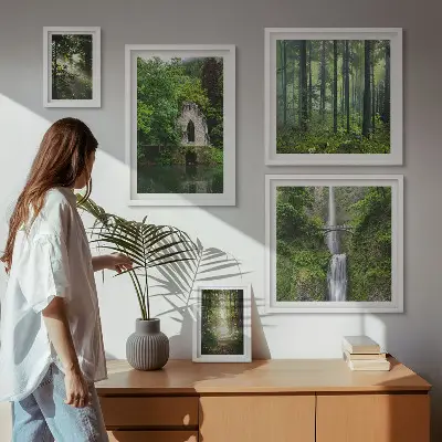 Tableau de décoration murale représentant une nature verdoyante avec des cascades