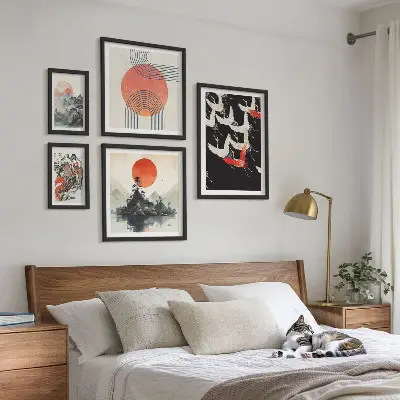 Lot de tableaux encadrés inspirés par la tradition artistique et naturelle japonaise