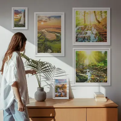 Lot de tableaux encadrés représentant des paysages de cascades et de vallées