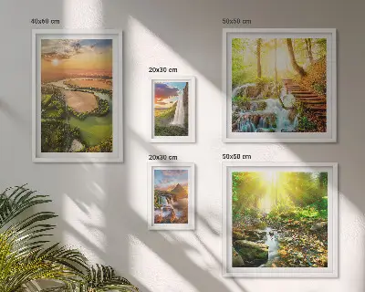 Lot de tableaux encadrés représentant des paysages de cascades et de vallées