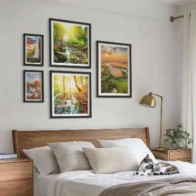 Lot de tableaux encadrés représentant des paysages de cascades et de vallées