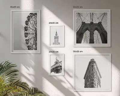 Tableau de décoration murale représentant une architecture métropolitaine en noir et blanc