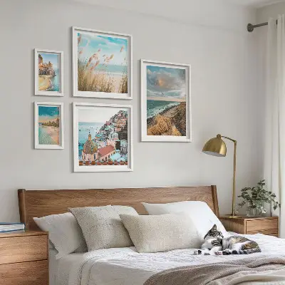 Ensemble de 5 tableaux représentant des paysages de plage du monde