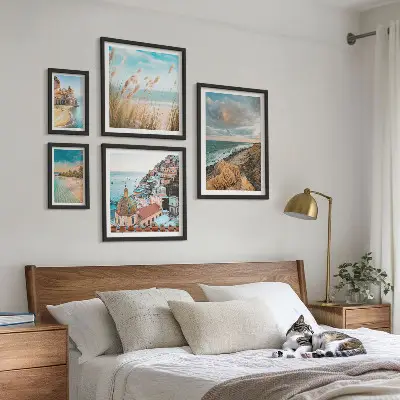 Ensemble de 5 tableaux représentant des paysages de plage du monde
