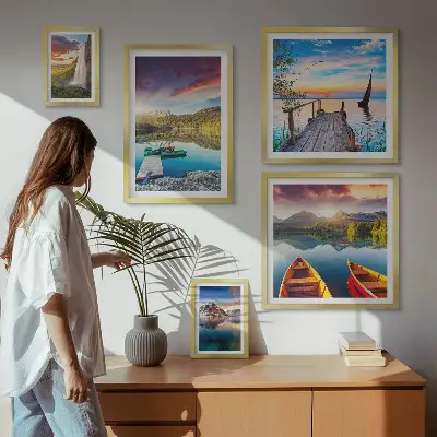 Lot de tableaux encadrés représentant des paysages de cascades et de lacs