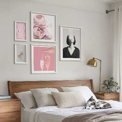 Ensemble de 5 tableaux Femme au vin frais fume