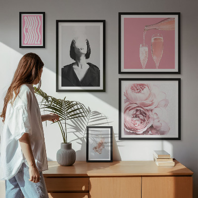 Ensemble de 5 tableaux Femme au vin frais fume