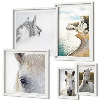 Lot de tableaux encadrés représentant des chevaux sur une plage au style minimaliste