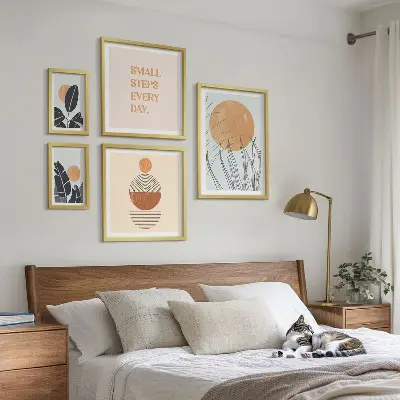 Lot de tableaux encadrés motifs végétaux avec slogans graphiques