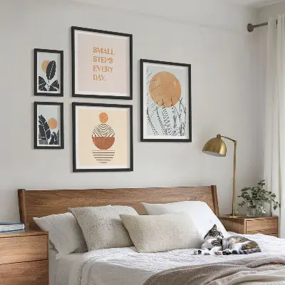 Lot de tableaux encadrés motifs végétaux avec slogans graphiques