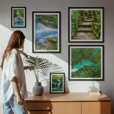 Lot de tableaux encadrés représentant des oasis de paix verdoyantes dans la forêt