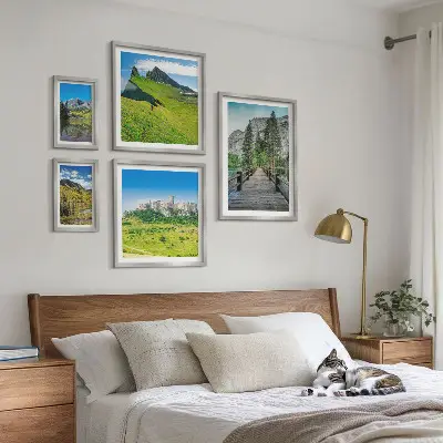 Lot de tableaux encadrés représentant des paysages de montagne avec des cascades