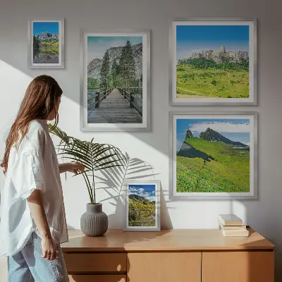 Lot de tableaux encadrés représentant des paysages de montagne avec des cascades