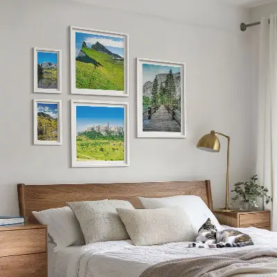 Lot de tableaux encadrés représentant des paysages de montagne avec des cascades