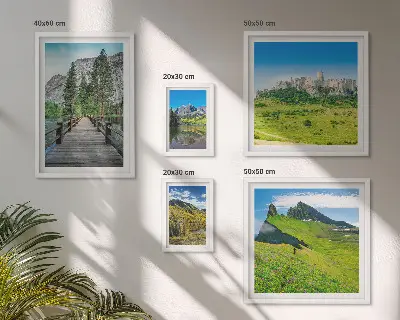 Lot de tableaux encadrés représentant des paysages de montagne avec des cascades