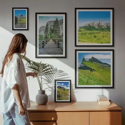 Lot de tableaux encadrés représentant des paysages de montagne avec des cascades