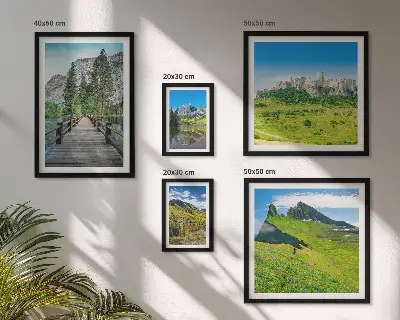 Lot de tableaux encadrés représentant des paysages de montagne avec des cascades