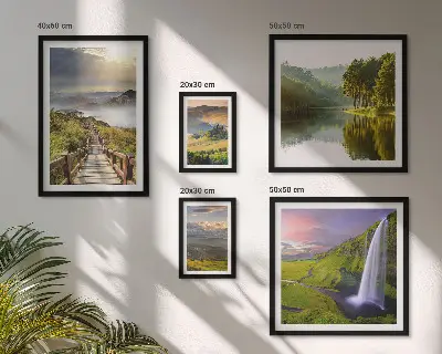 Lot de tableaux encadrés représentant des paysages de cascades et de montagnes