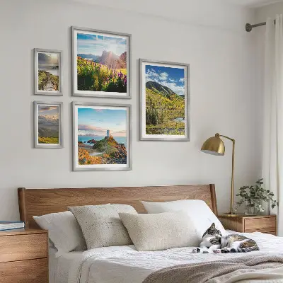 Ensemble de 5 tableaux représentant des paysages de montagne